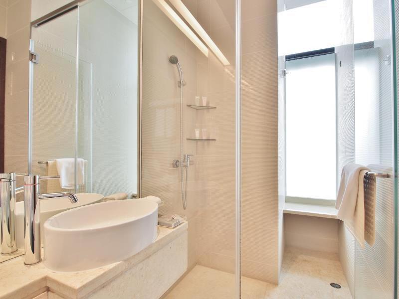 The Bauhinia Hotel - Tsim Sha Tsui Hongkong Exterior foto